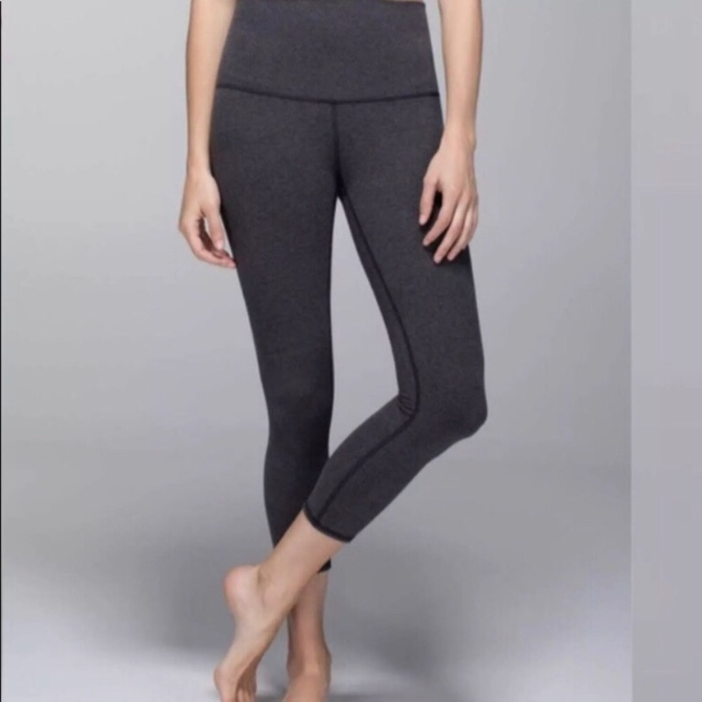 Lululemon cropped leggings 🍋🍋